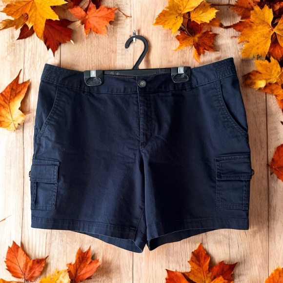 Dockers Black Twill Cargo Shorts - Picture 13 of 13